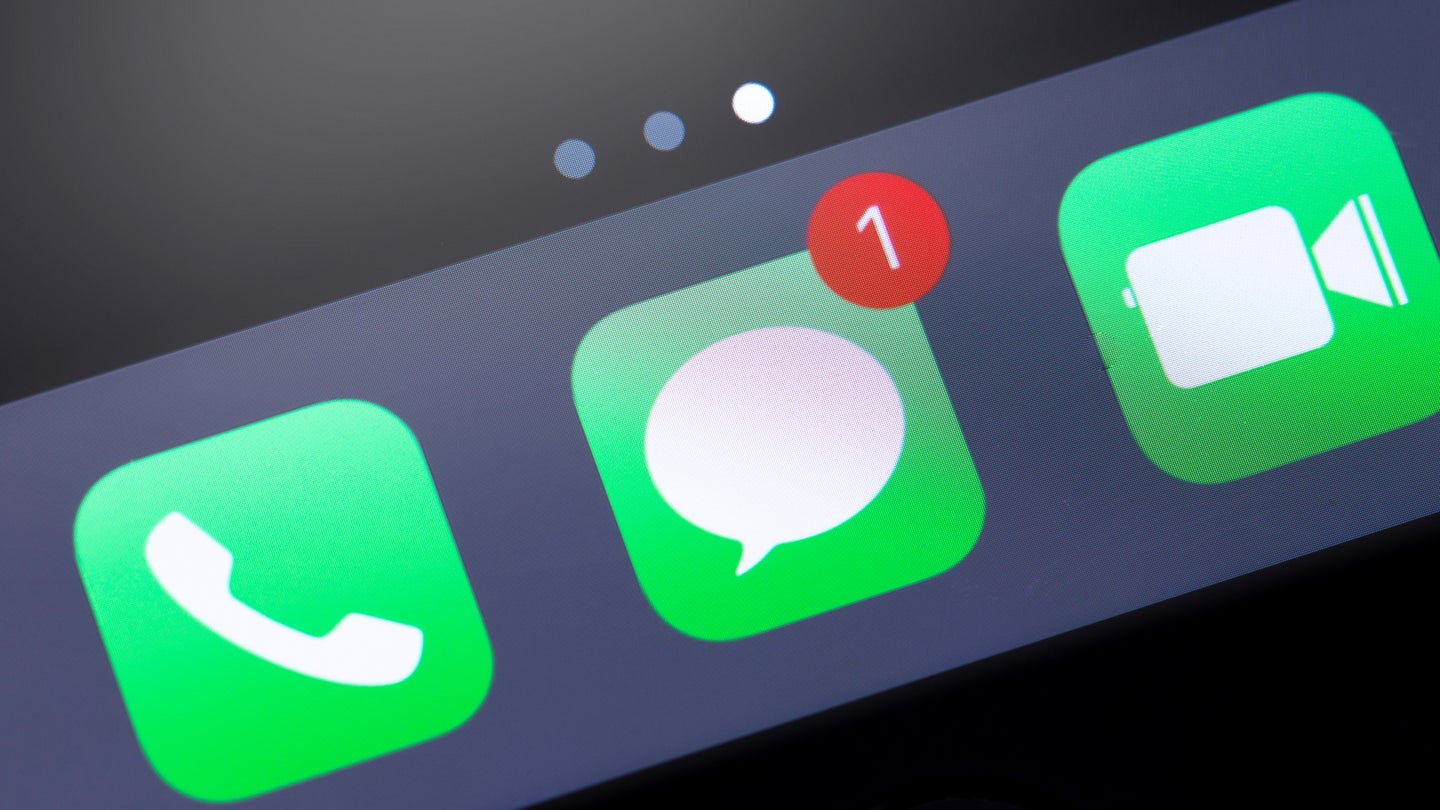 Apple iPhone icons showing one text message alert